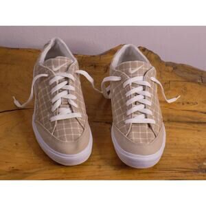 Nike Womens GTS Light Tan and White Plaid XC 970103 size 9